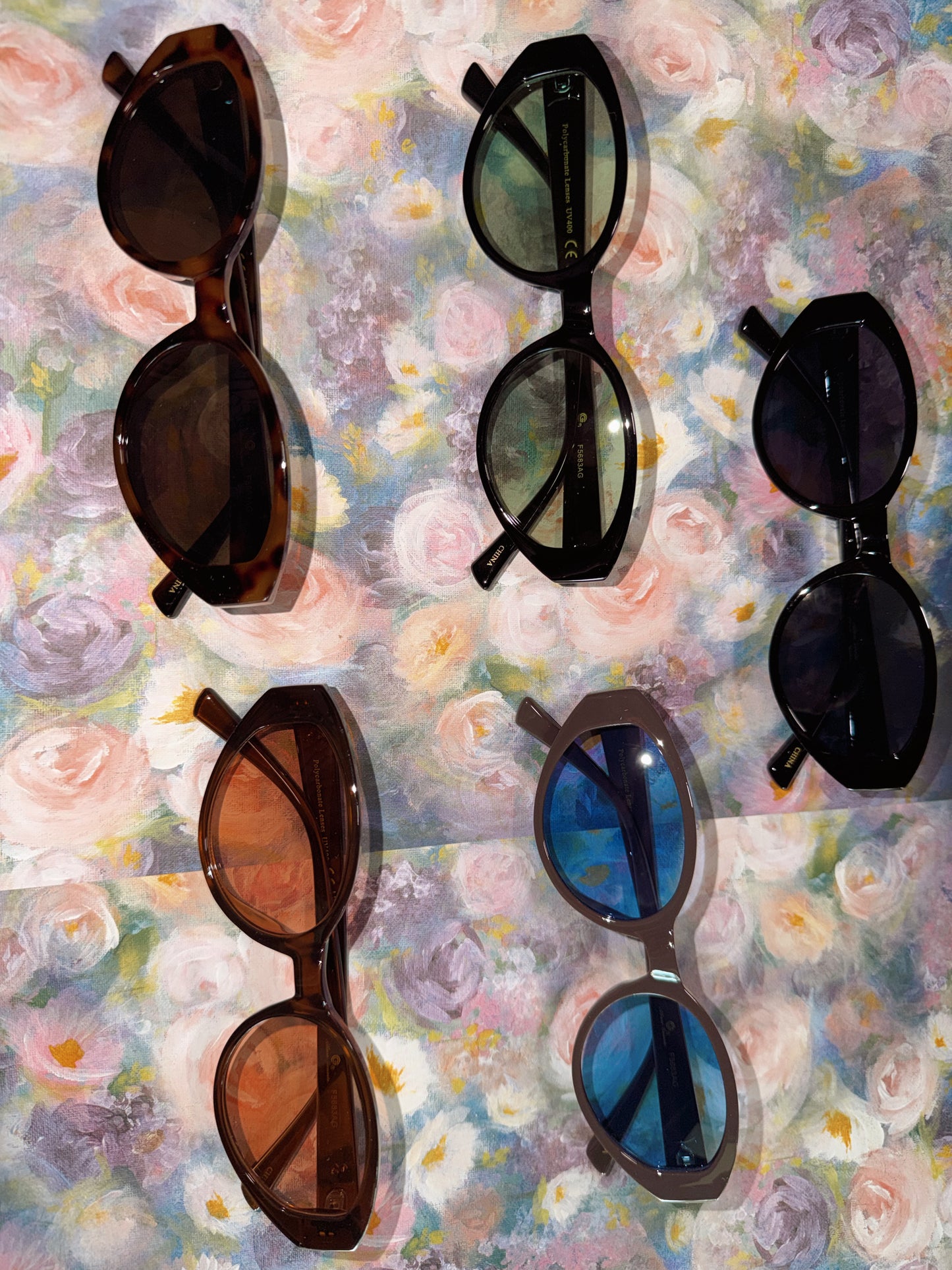 Thick Oval Sunnies